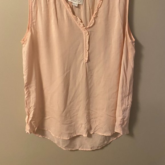 Velvet by Graham and Spencer sleeveless blouse - Picture 2 of 5